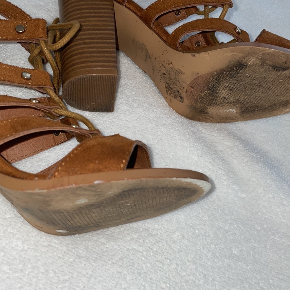 Charlotte Russe sz 7 Brown Lace Up Gladiator Strappy Block Heel Sandals GUC - Picture 7 of 12